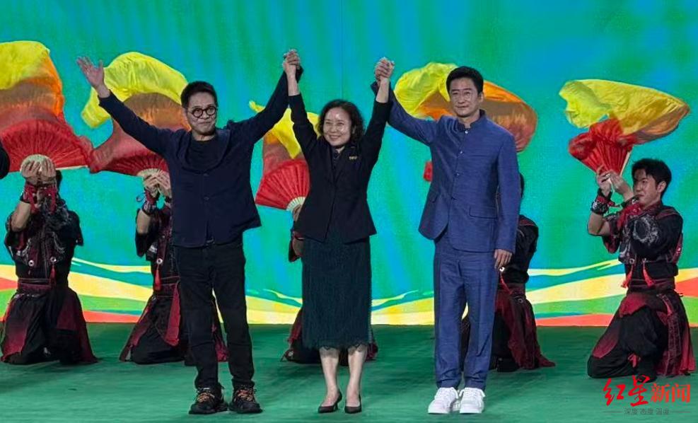 焕发新的生, 术锦标赛