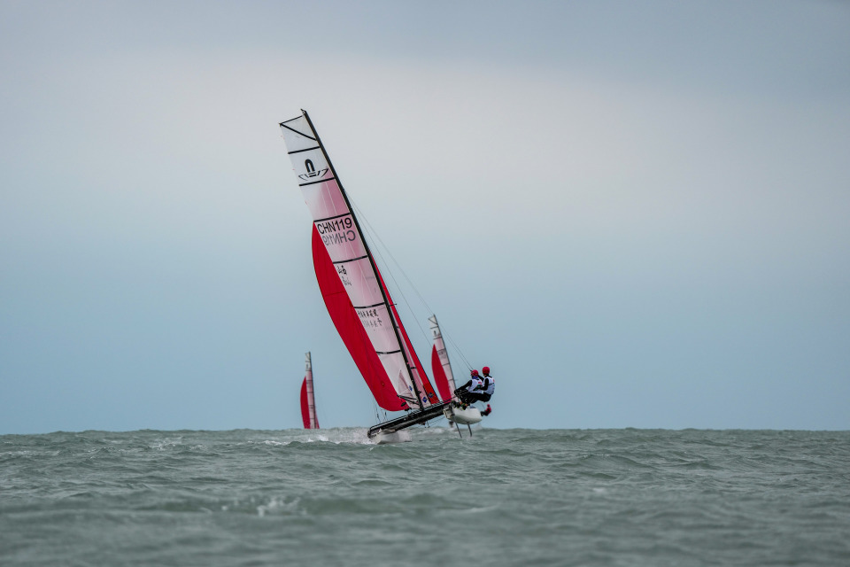 合诺卡拉, 比赛中, 新华社记者